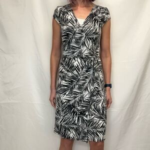 Old Navy Women's Short Cap Sleeve Wrap Dress Black White Grey ST S SM Small TALL